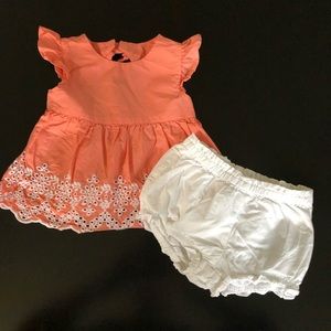 Gymboree Eyelet Coral outfit , size 18-24 months